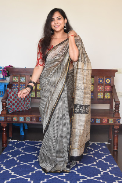 CHEQUERED BLACK