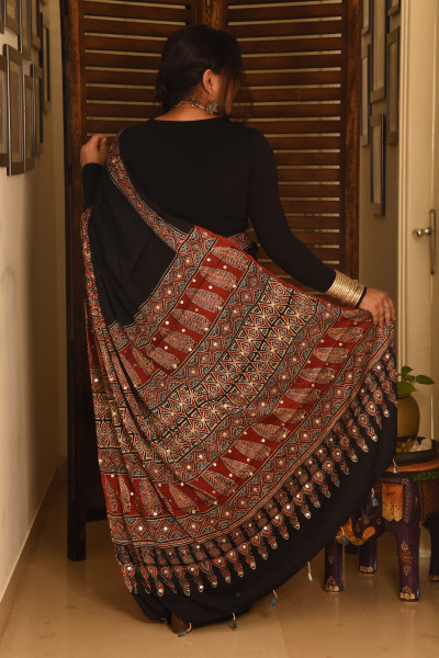 HALF BLACK HALF RED AJRAKH MODAL SILK SAREE WITH MIRROR WORK