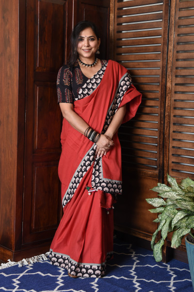 BIG TREE RED PATCHWORK COTTON SAREE