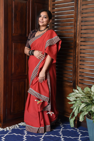 BLACK LOOP RED PATCHWORK COTTON SAREE