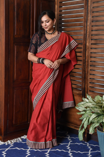 BLACK LOOP RED PATCHWORK COTTON SAREE