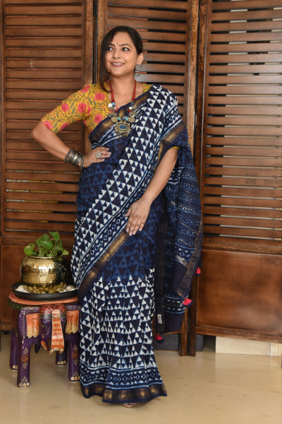 SMALL TRIANGLES COTTON SILK SAREE