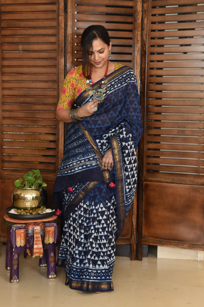 SMALL TRIANGLES COTTON SILK SAREE