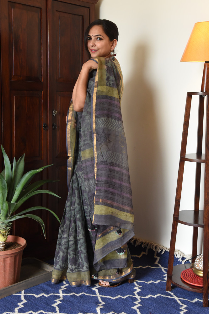 Image of GREY GREEN FLORAL VANASPATI KOTA SAREE