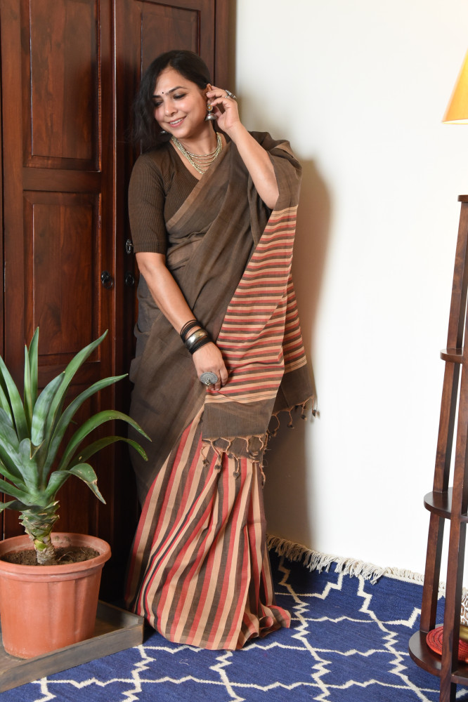 Image of BROWN MANGALGIRI STRIPPED SAREE