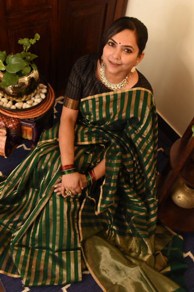 EMERALD GREEN CHANDERI SILK SAREE WTIH GOLDEN ZARI