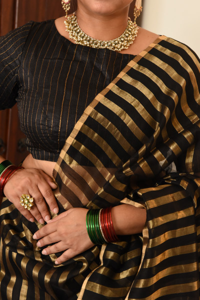 BLACK CHANDERI SILK SAREE WTIH GOLDEN ZARI