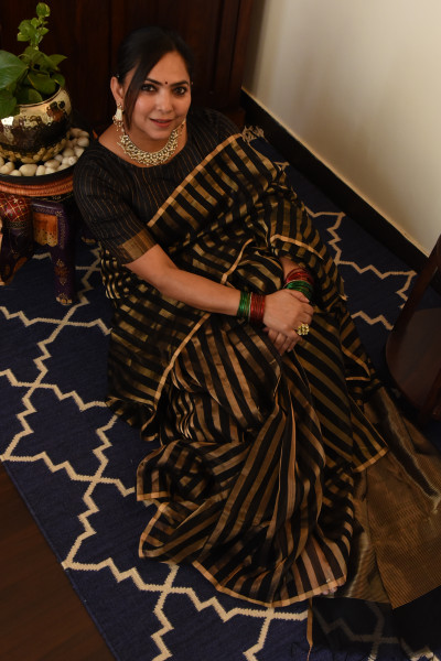 BLACK CHANDERI SILK SAREE WTIH GOLDEN ZARI