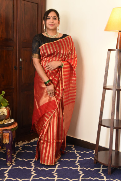 RED CHANDERI SILK SAREE WTIH GOLDEN ZARI