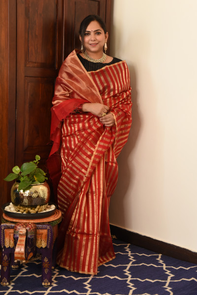 RED CHANDERI SILK SAREE WTIH GOLDEN ZARI