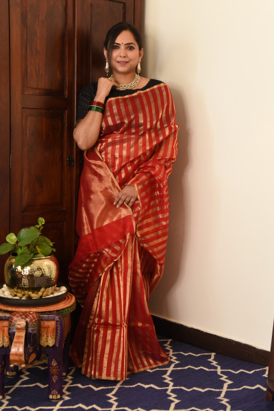 RED CHANDERI SILK SAREE WTIH GOLDEN ZARI