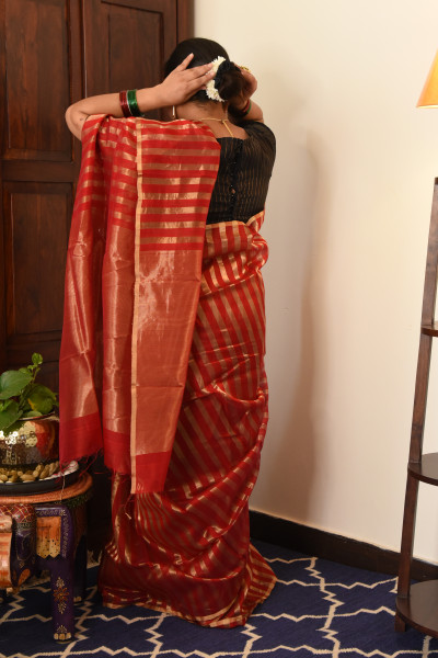 RED CHANDERI SILK SAREE WTIH GOLDEN ZARI