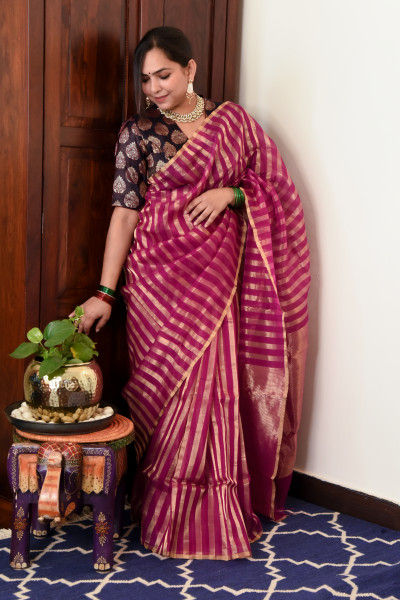 MAGENTA CHANDERI SILK SAREE WTIH GOLDEN ZARI