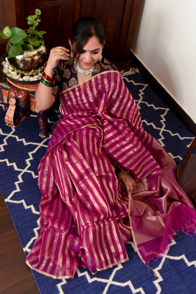 MAGENTA CHANDERI SILK SAREE WTIH GOLDEN ZARI