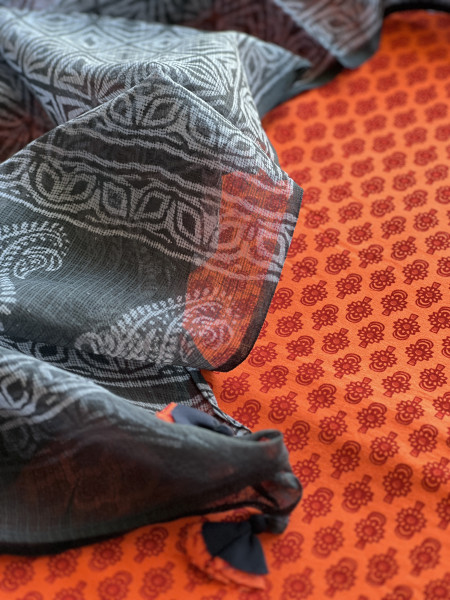 2 PIECE BLACK - ORANGE DUPATTA SET