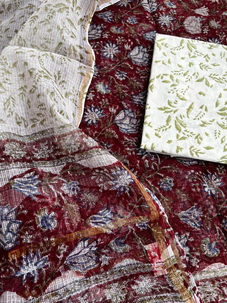 Image of RED FLORA FAUNA