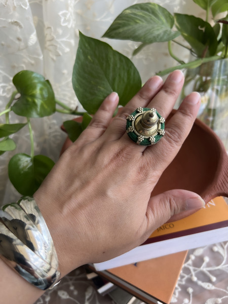 TRIBAL GREEN STATEMENT RING