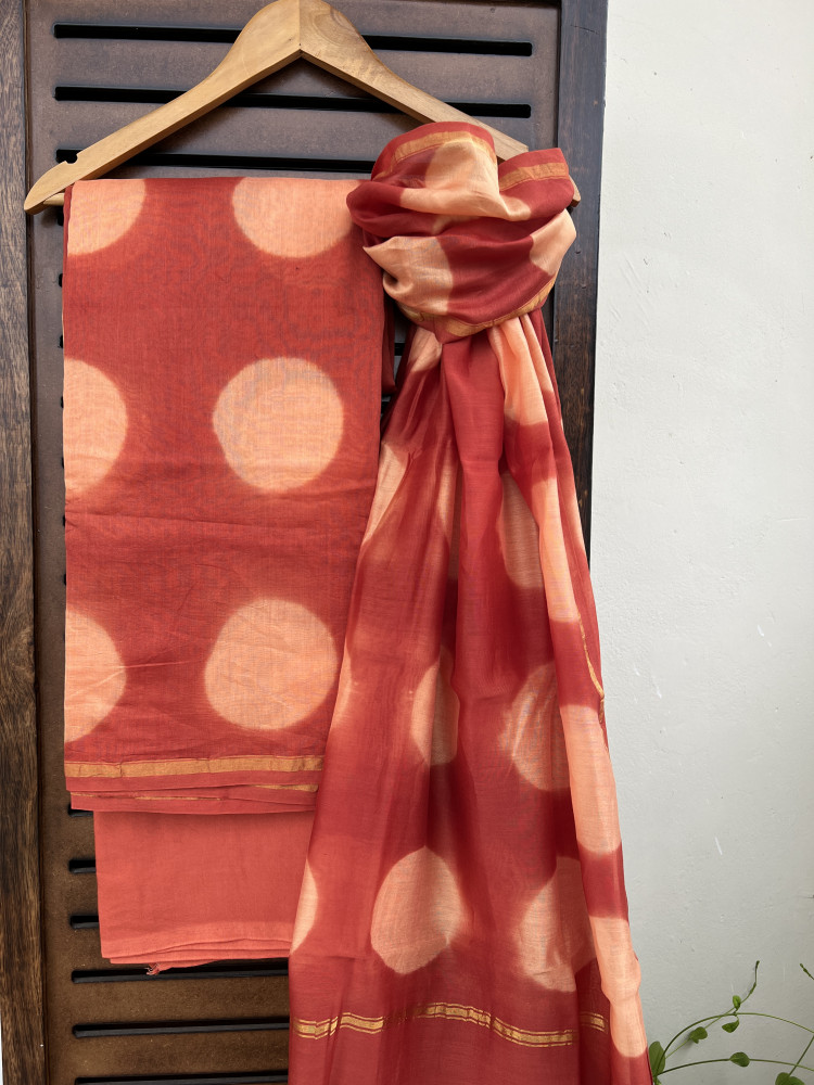 Image of PEACH RED COTTON SILK SUIT SET