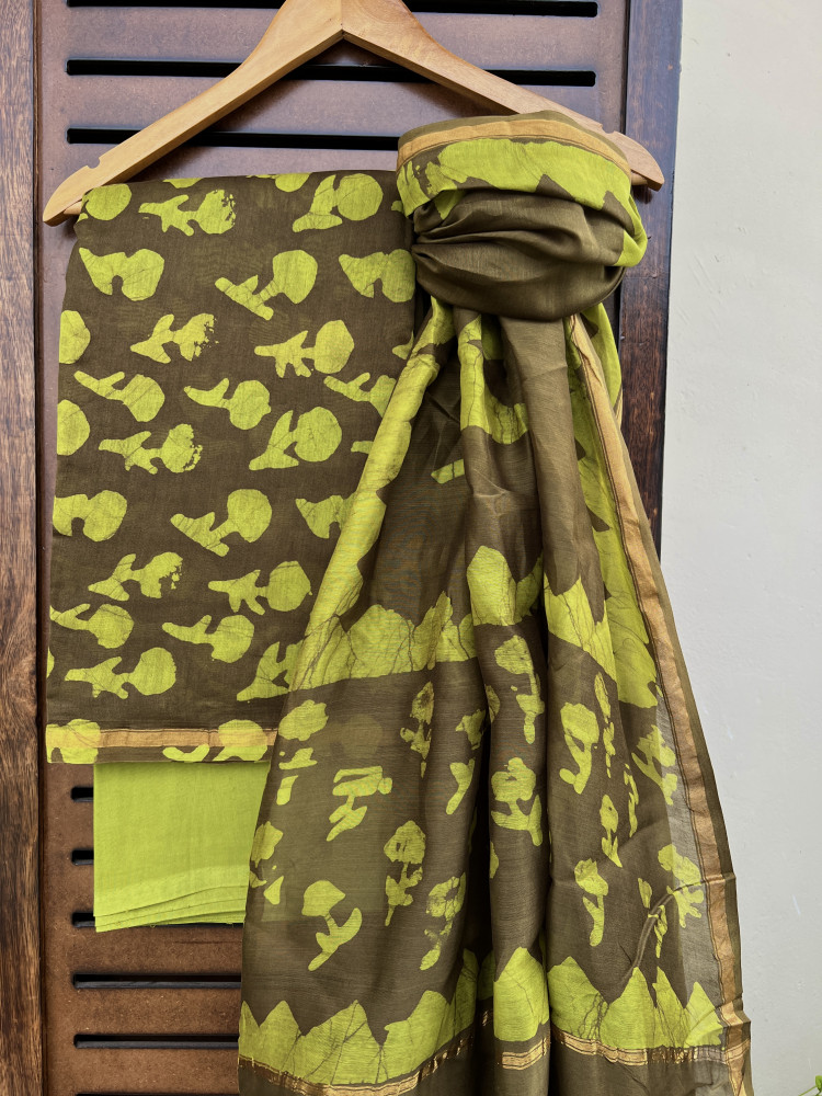 Image of BATIK GREEN COTTON SILK SUIT SET