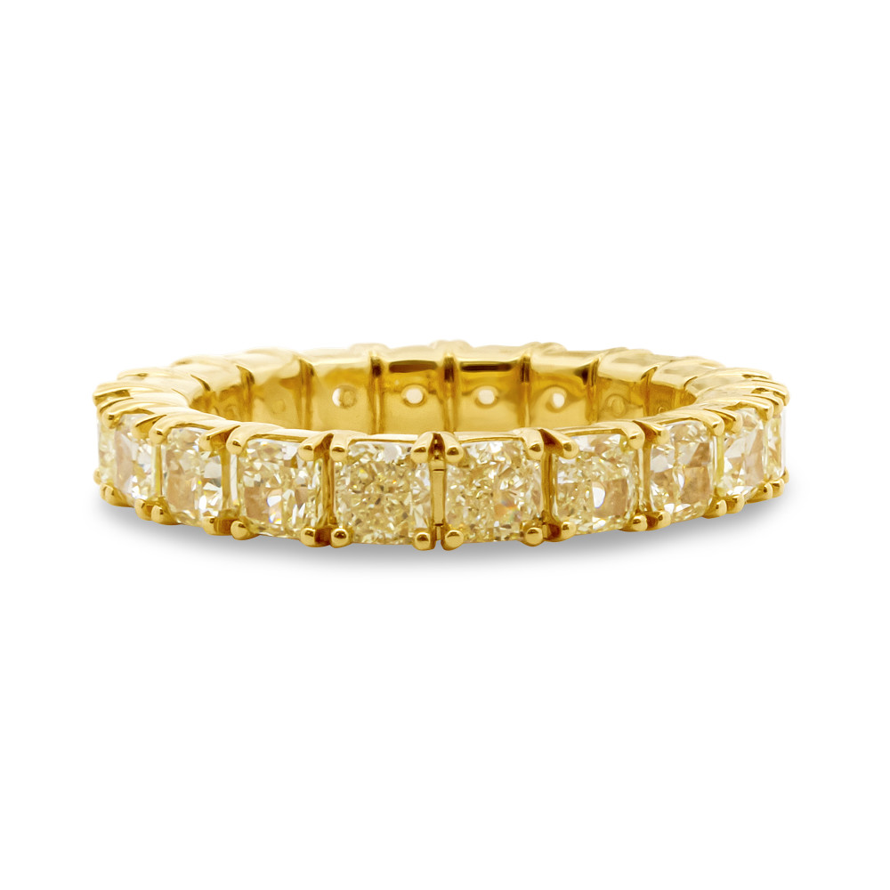 Image of 18K Yellow Diamond Ring