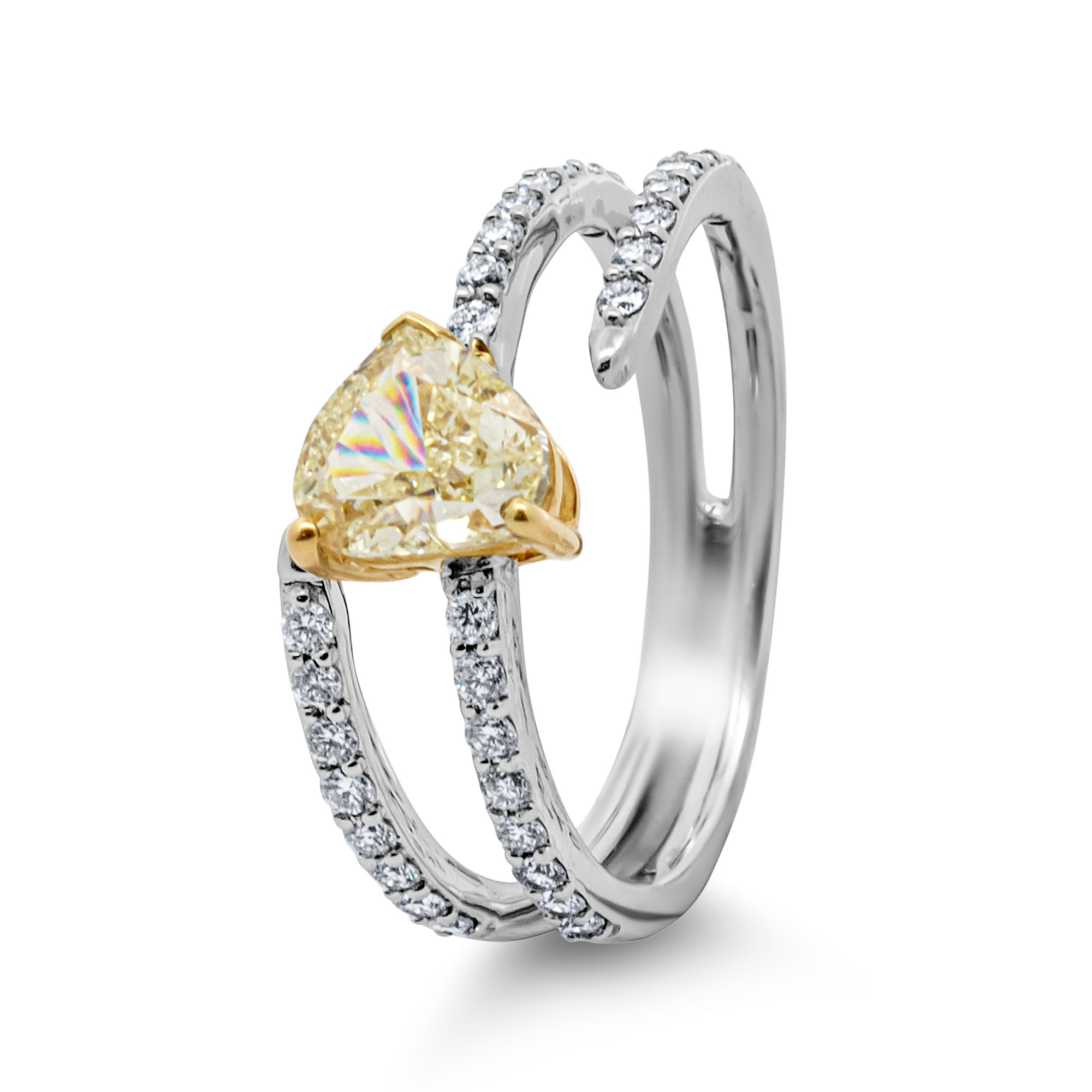 18k Yellow Diamond Ring