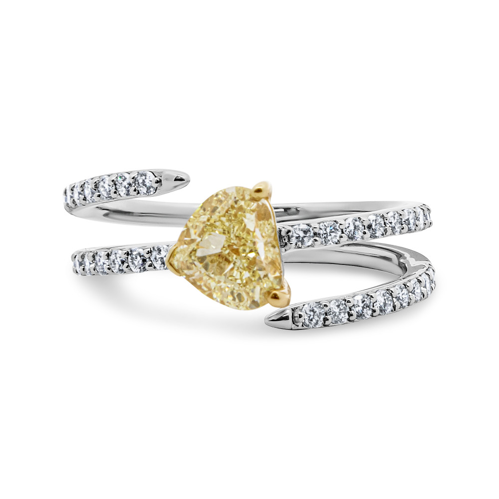Image of 18k Yellow Diamond Ring