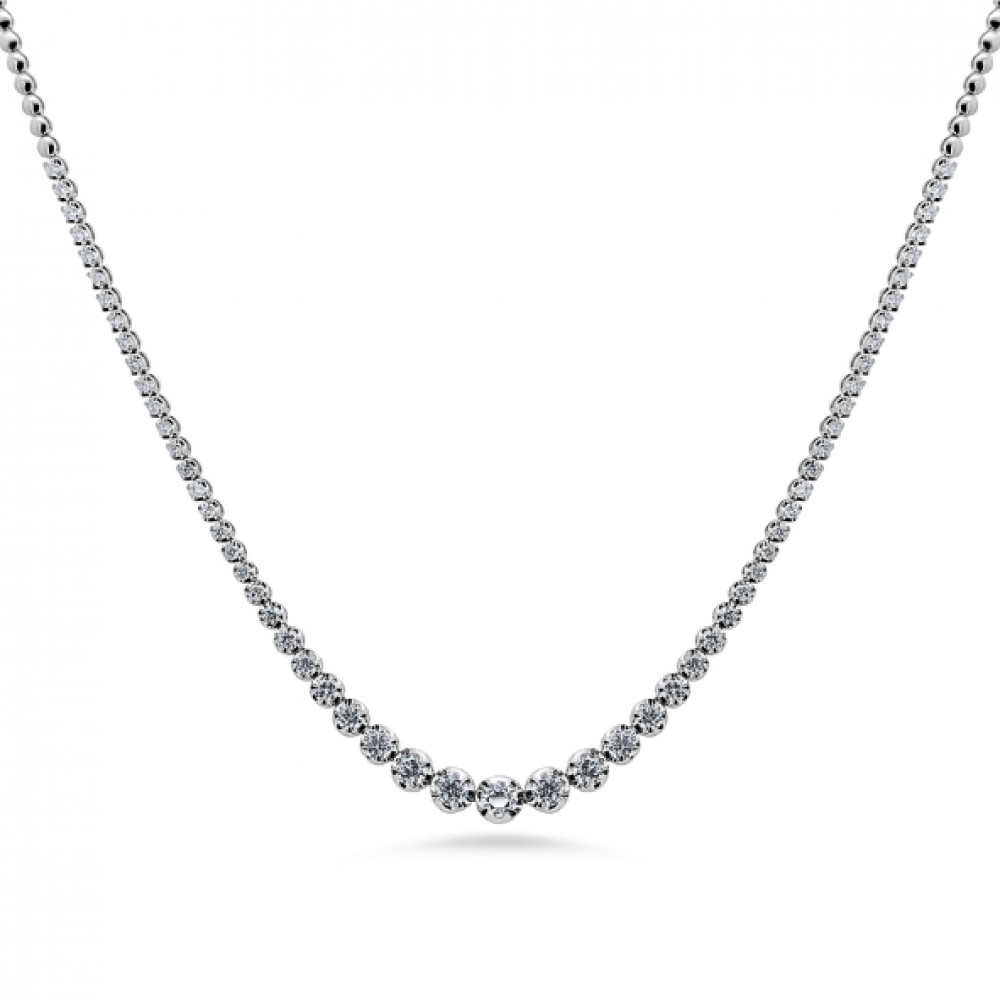 Image of 18K Natural Diamond Tiger Prong Graduated Necklace