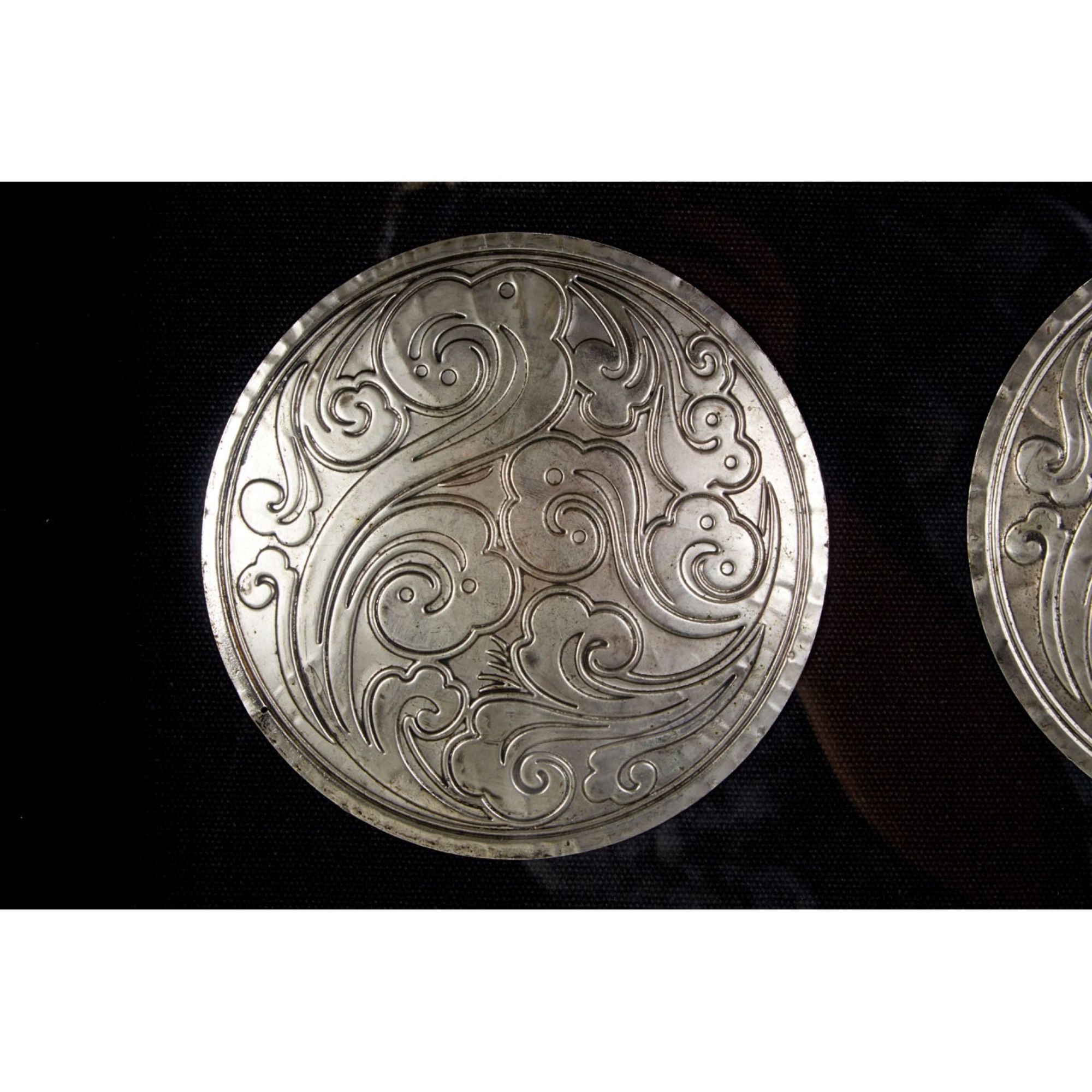 Silver Disc Set Wall Art - BBWLRT10