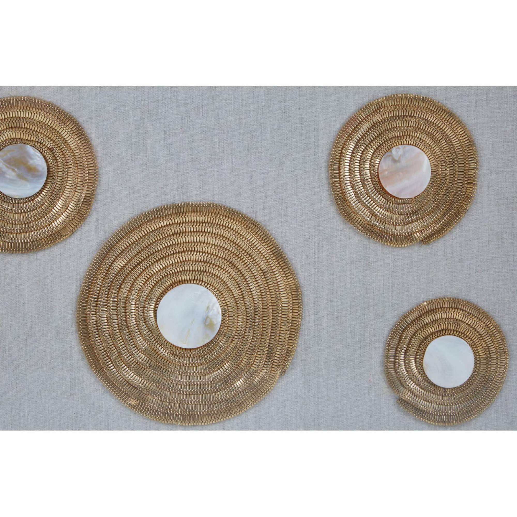 Gold Discs Circle Wall Art - BBWLRT45