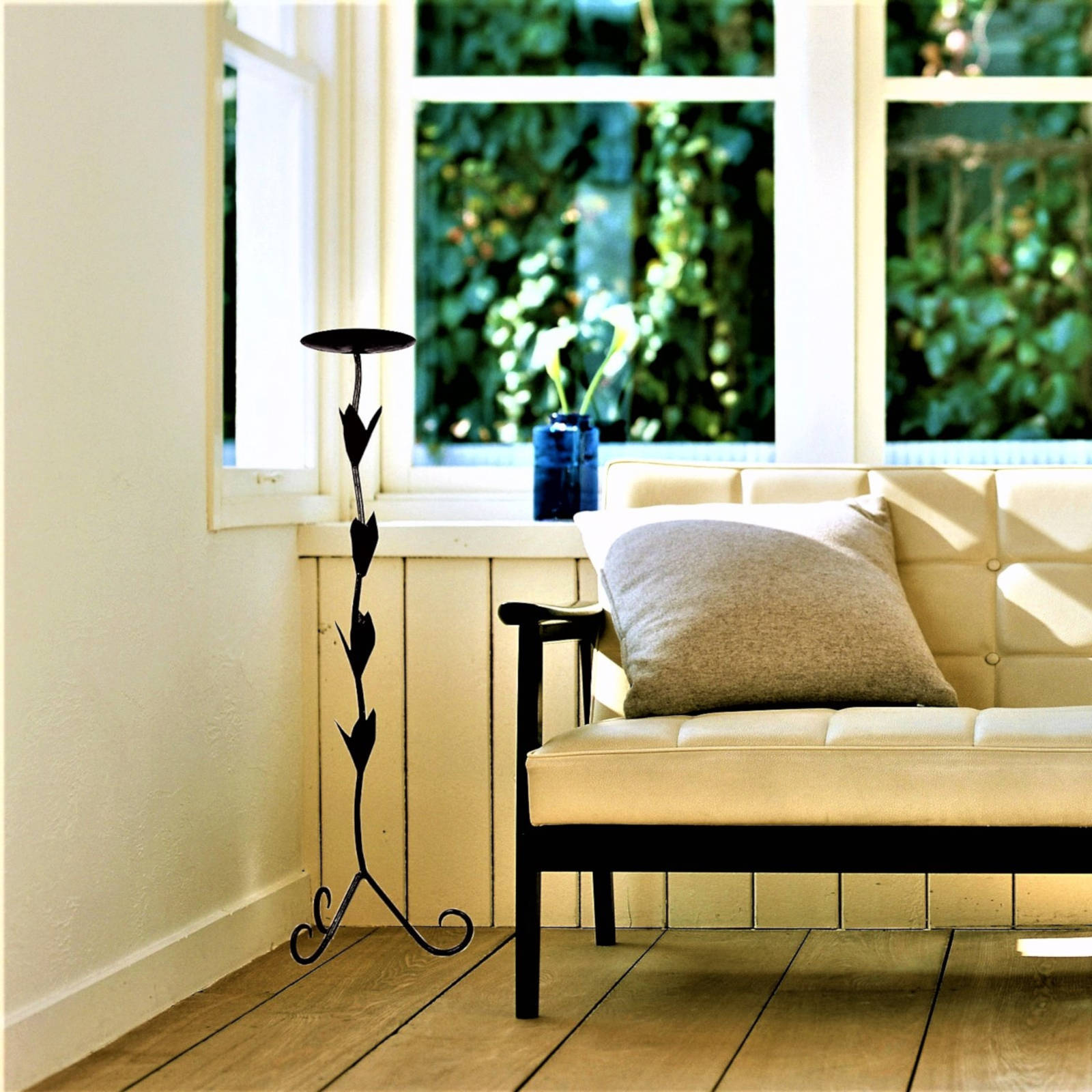 AVIVA Hand Forged Vine Pillar Decor