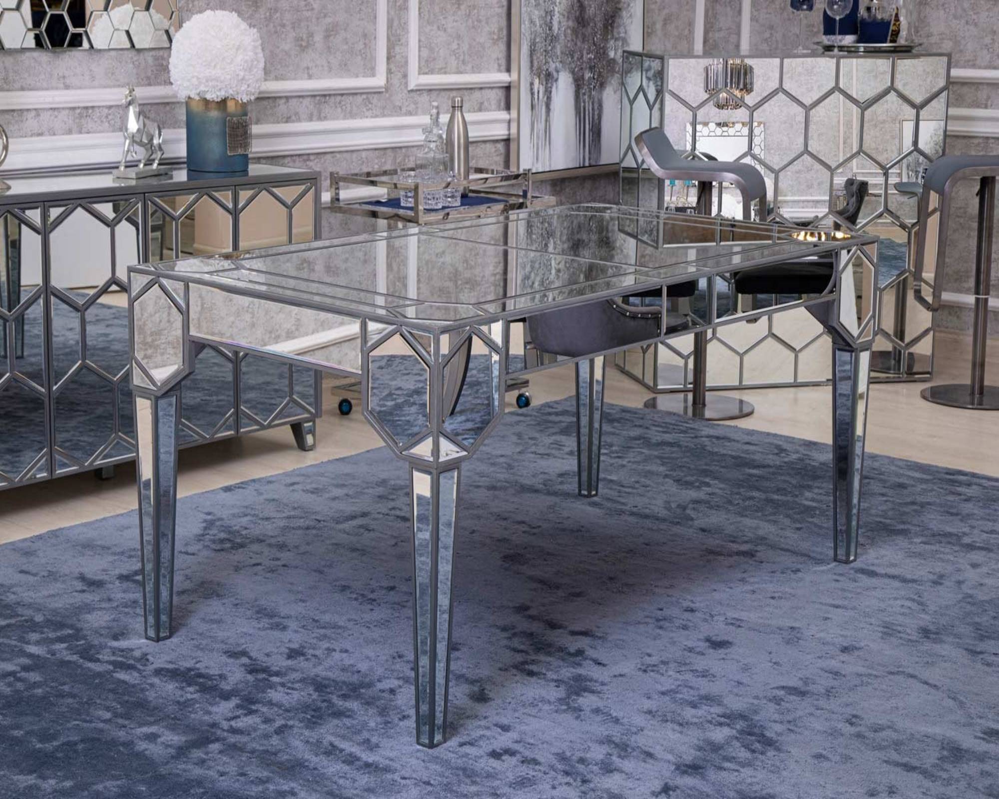 HELA Mirrored Dining Table