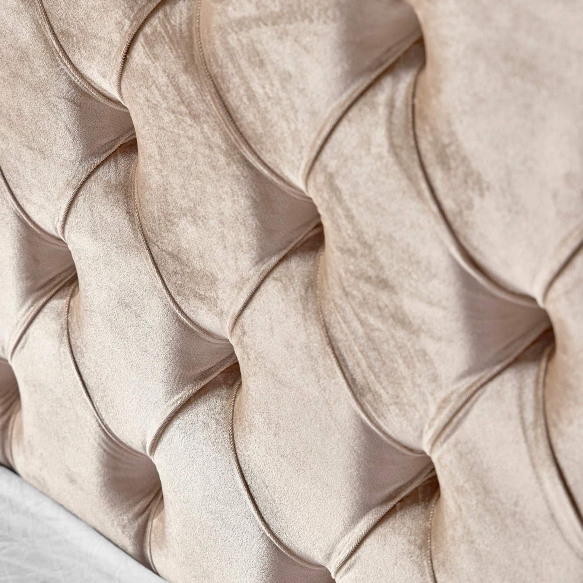 NIZAM Mirrored Moroccan Gold Collection - Bed