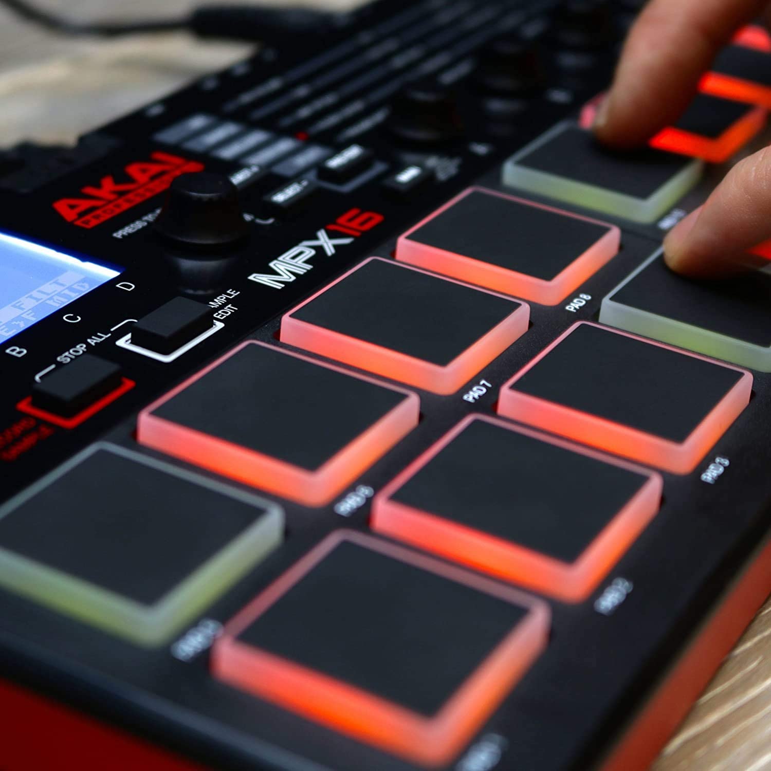 Akai Professional MPX16 SD Sample Recorder and Player