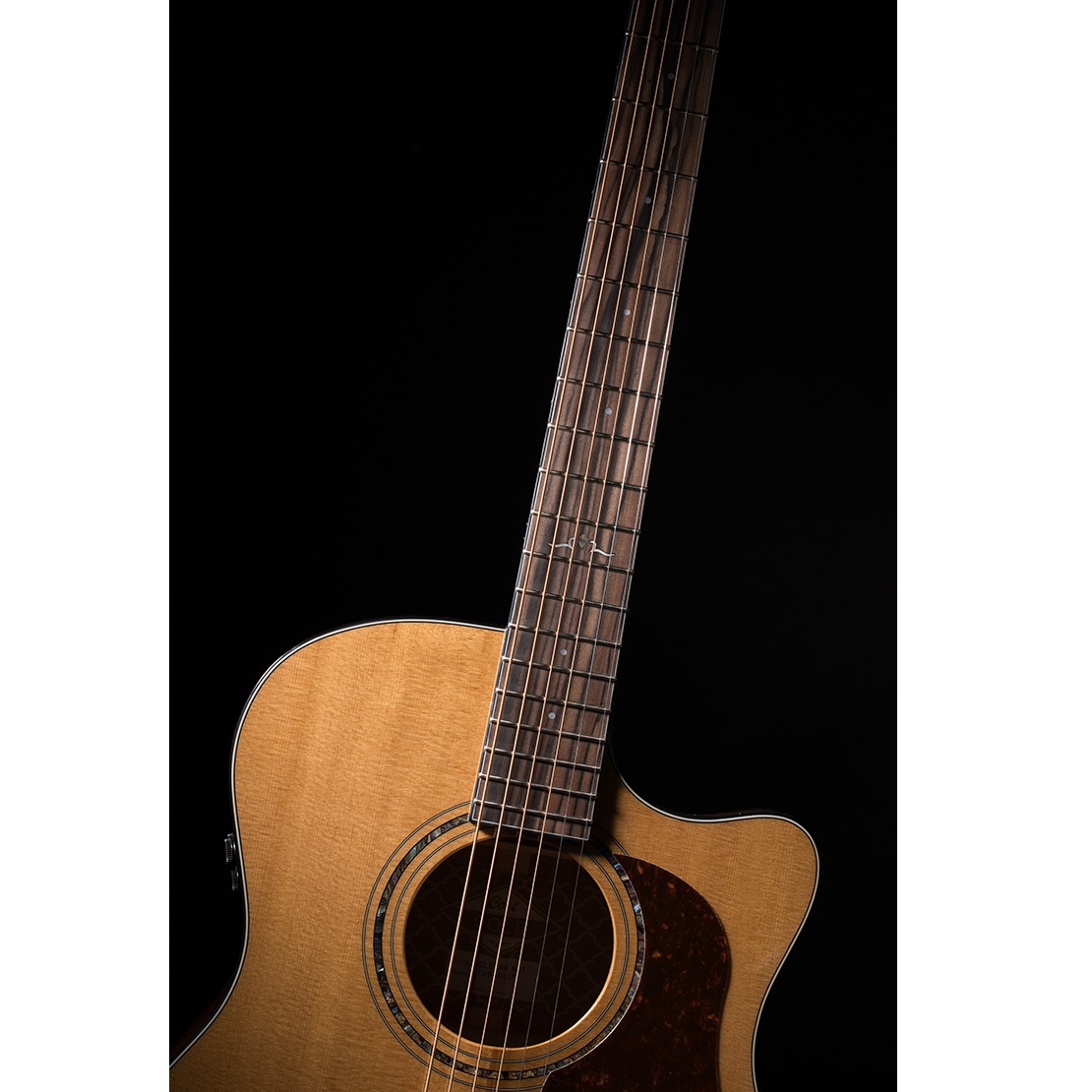 Cort GOLD-A6 Electro Acoustic Guitar Natural