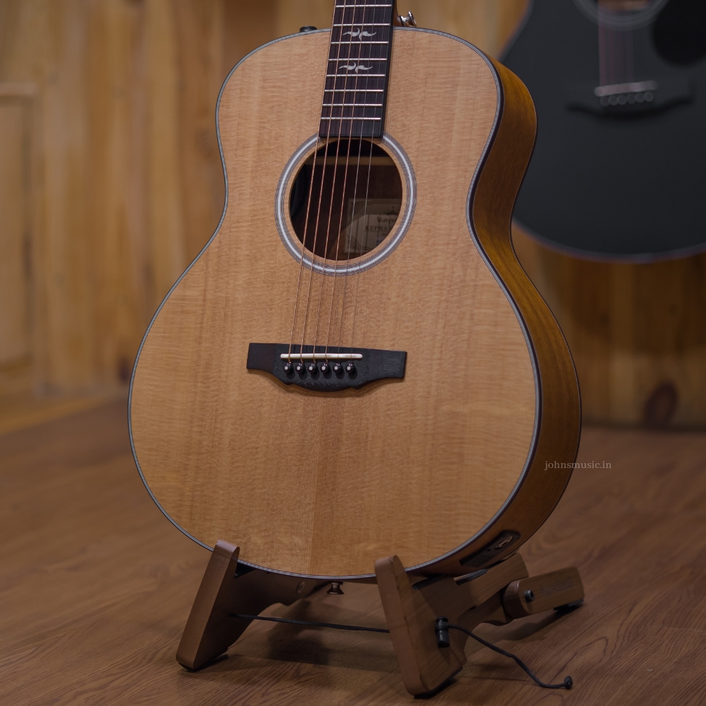 Kepma FS 36 - Parlor Size Travel Guitar - Solid Top