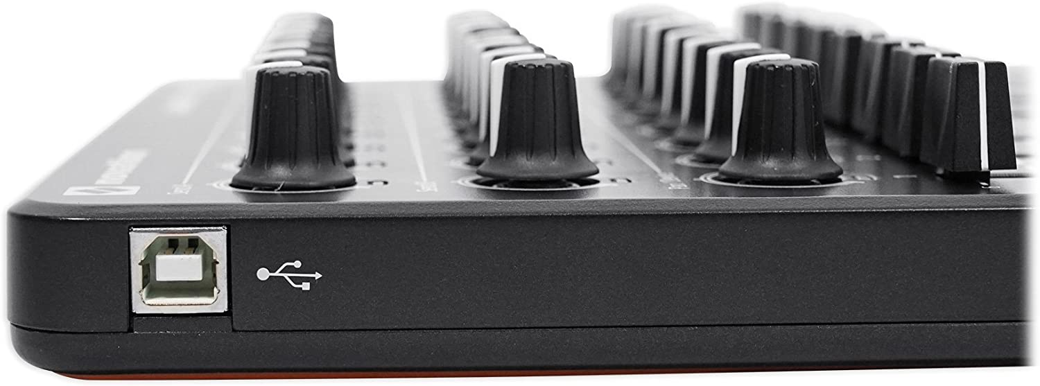Novation Launch Control XL DJ Controllers