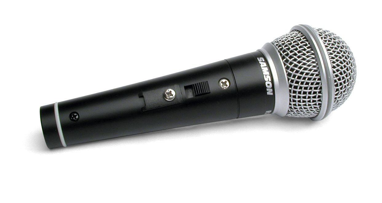 Samson R21S Dynamic Microphone with XLR to 14 Mic Cable and Mic Clip