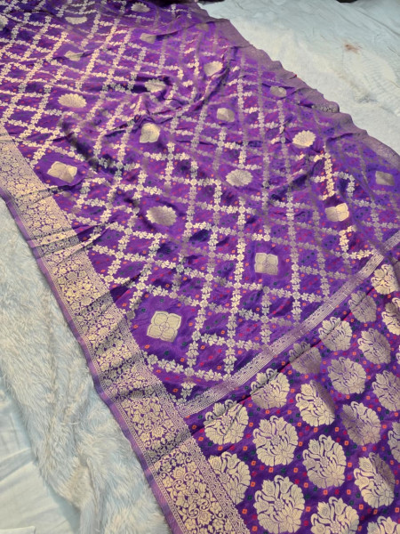 Image of Premium Georgette Bandhani Silk Saree