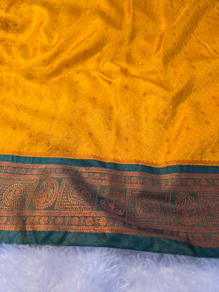 Premium Soft Tanchui Dual Tone Silk Saree