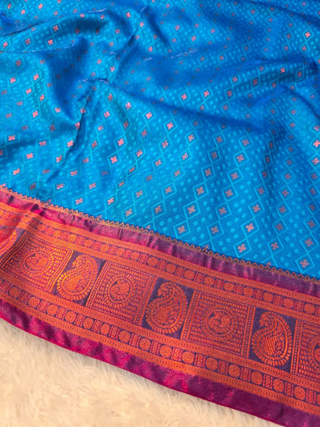 Premium Soft Tanchui Dual Tone Silk Saree