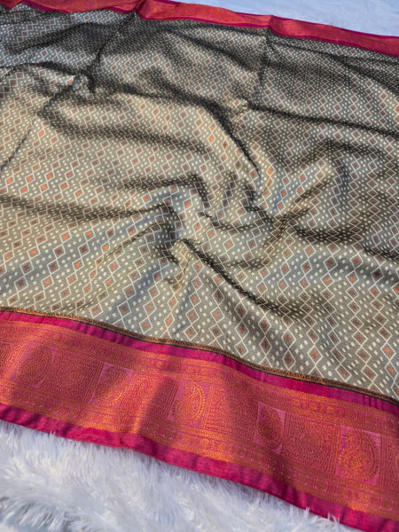 Premium Soft Tanchui Dual Tone Silk Saree