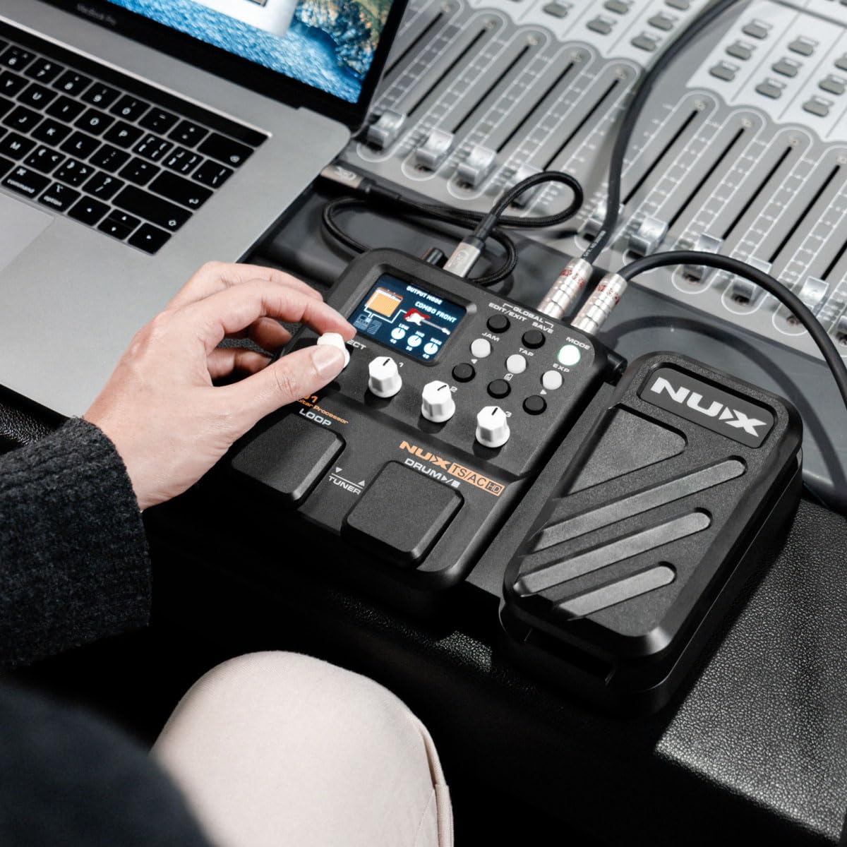 Nux MG 101 Modeling Guitar Processor