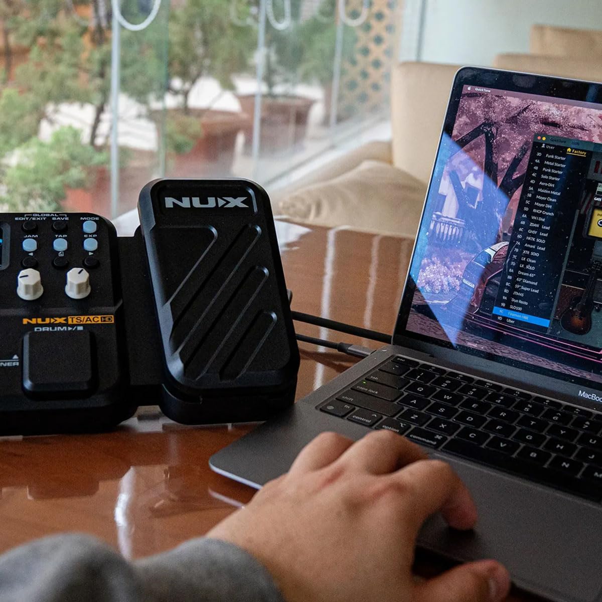 Nux MG 101 Modeling Guitar Processor