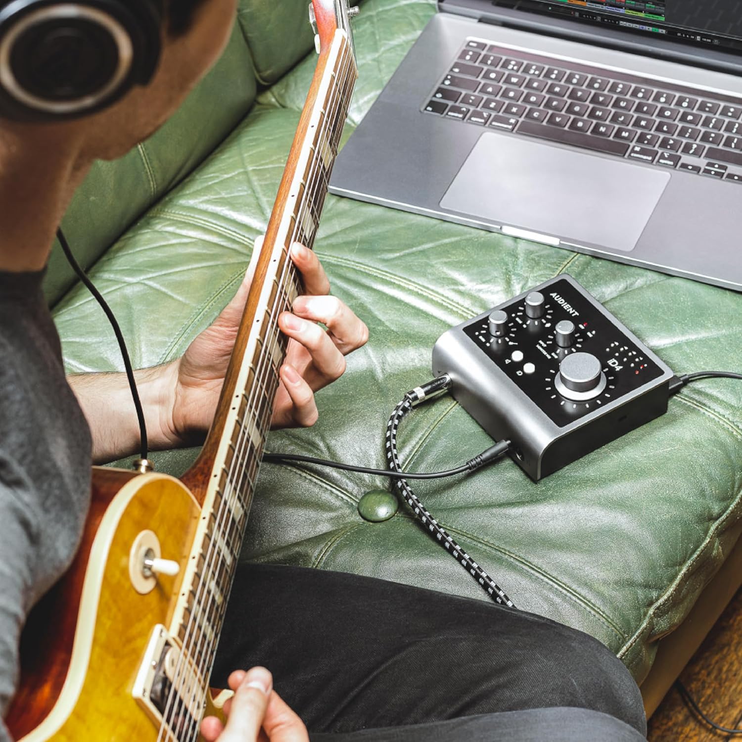 Audient iD4 (MKII) 2in/2out High-Performance USB 3.0 Audio Interface