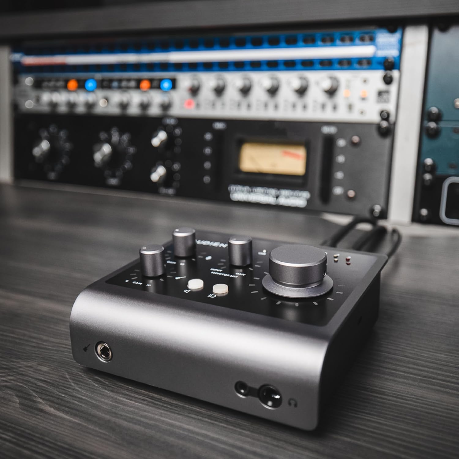 Audient iD4 (MKII) 2in/2out High-Performance USB 3.0 Audio Interface