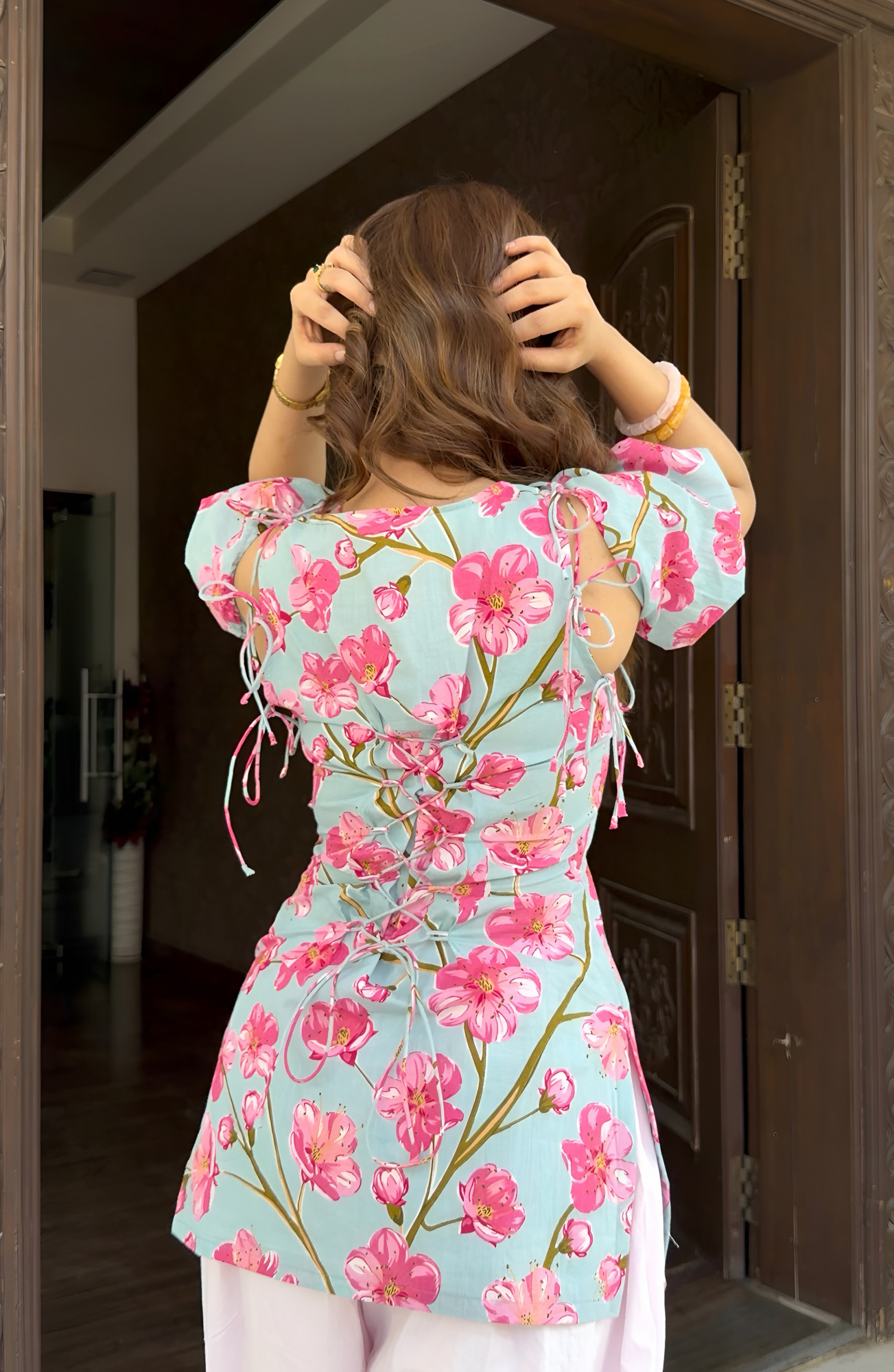 Lolo Detachable Sleeve Kurti