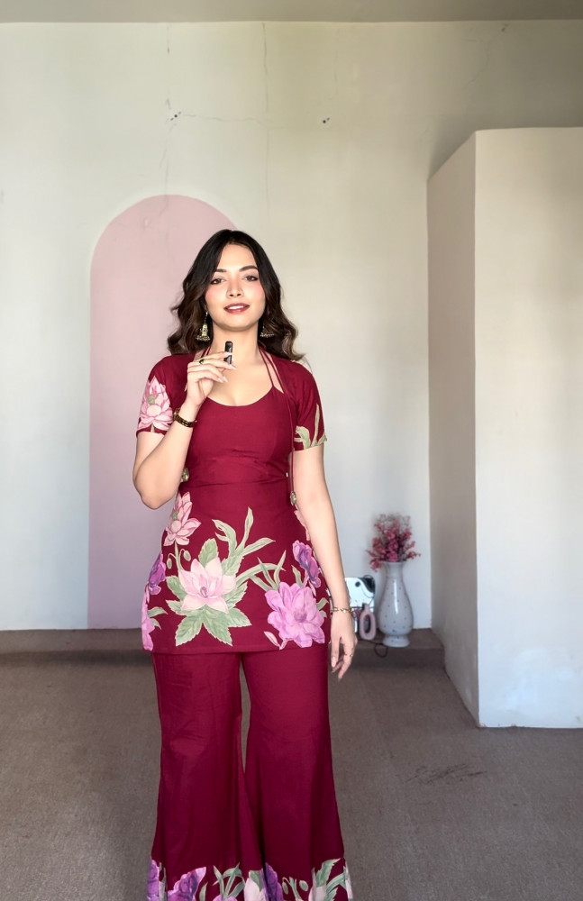 Image of Laila printed pants