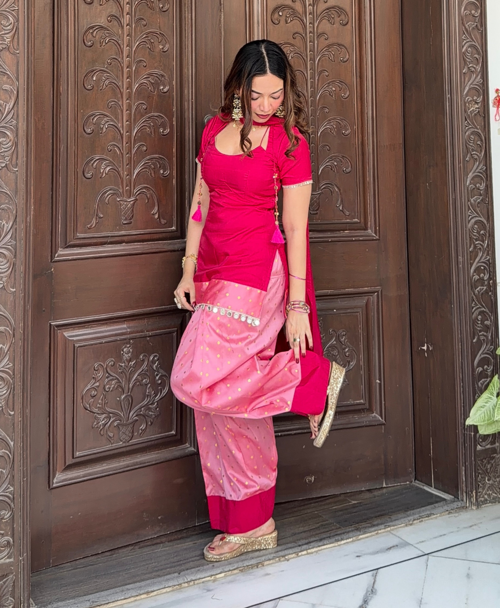 Gulabo  with sleeves