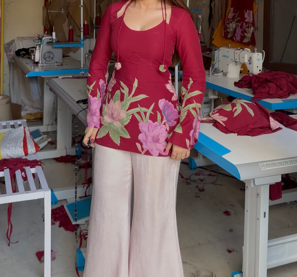 Laila full sleeves
