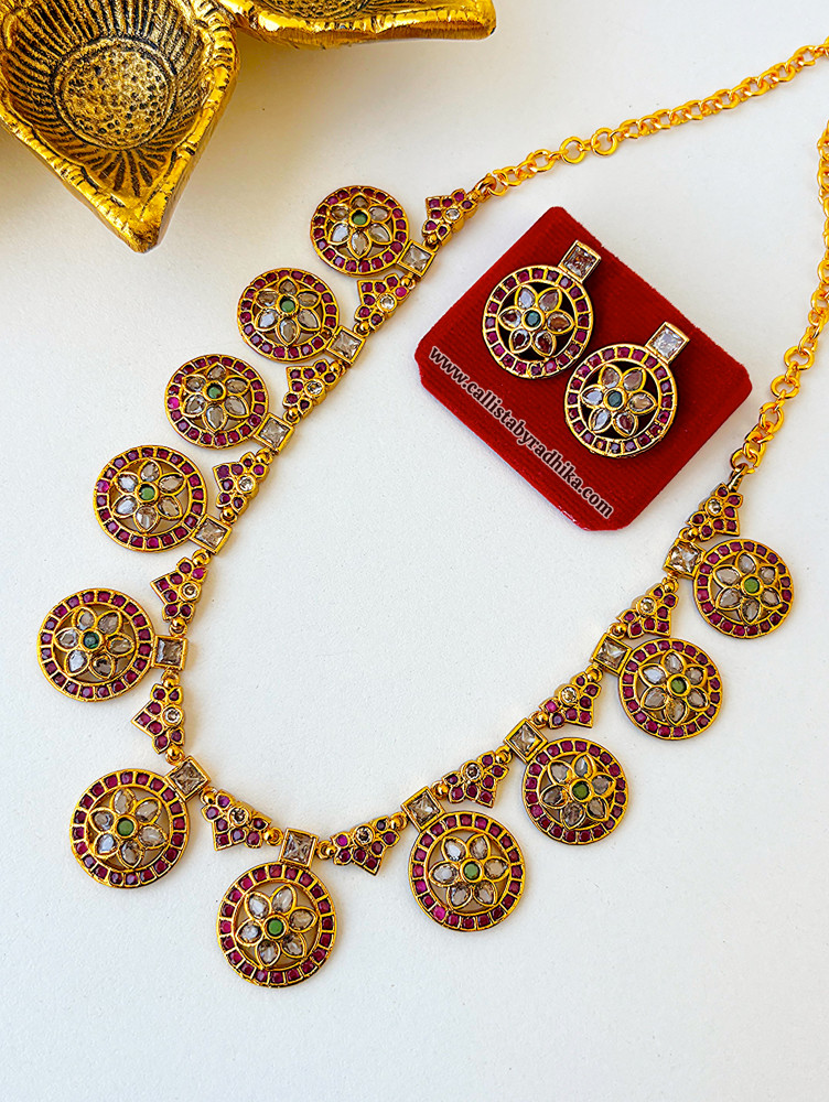 Image of Short Bottu Maala